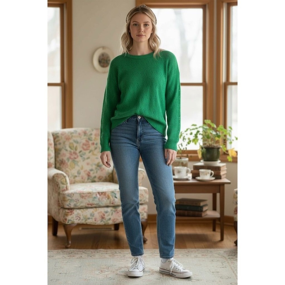 Vtg Women's Kelly Green Milano sport Sweater‎ M Long Sleeve Crew Neck Hong Kong